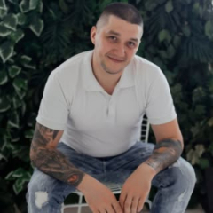 Рома Олешко